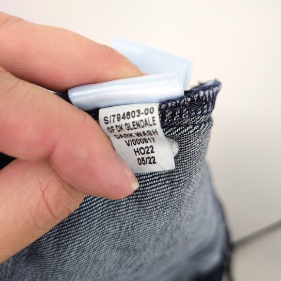 New Gap Girlfriend Mid Rise Jeans Dark Wash Tapered Size 35/20R Casual Denim - Picture 10 of 10